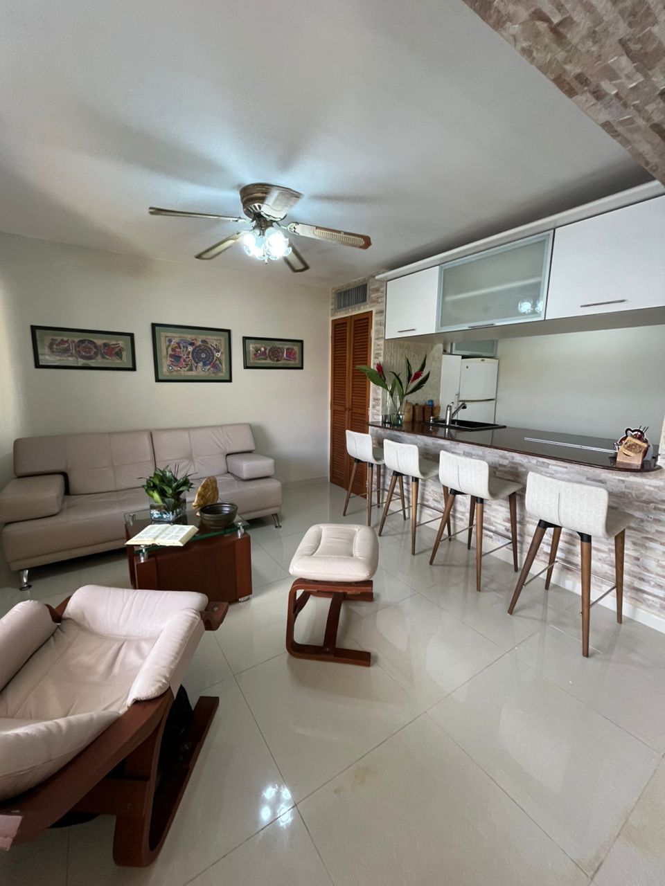 Apartamento en Venta Lechería con vista a los canales navegables - Conjunto Residencial Punta Marina