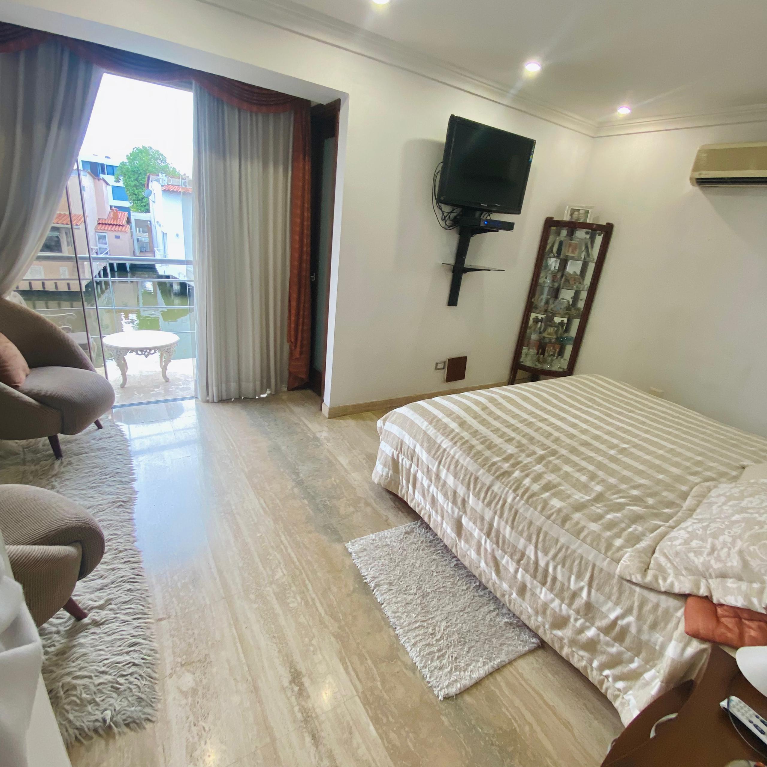 Casa Bote B en Venta - Lechería