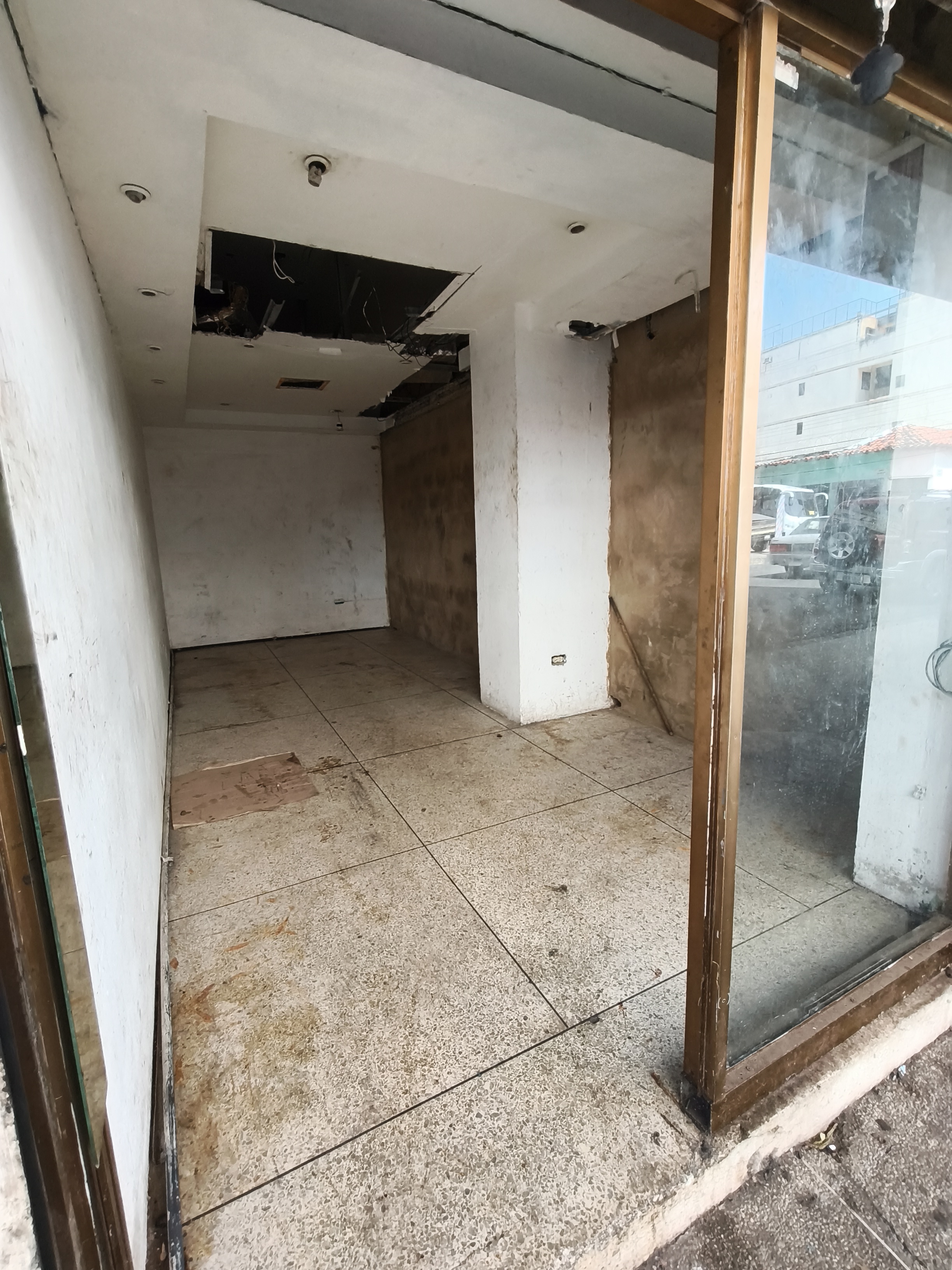 Local Comercial en Venta - Centro Puerto La Cruz