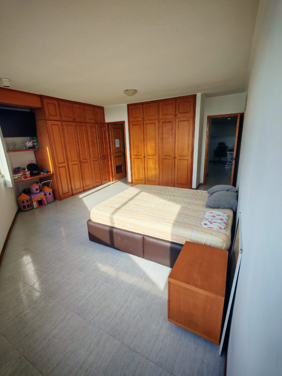 Apartamento con vista al mar y salida a la playa Resd. Alborada Lechería