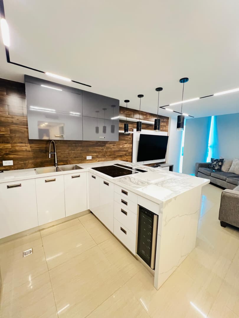 Apartamento en Alquiler en el CR. Monarca - Lechería, Anzoátegui