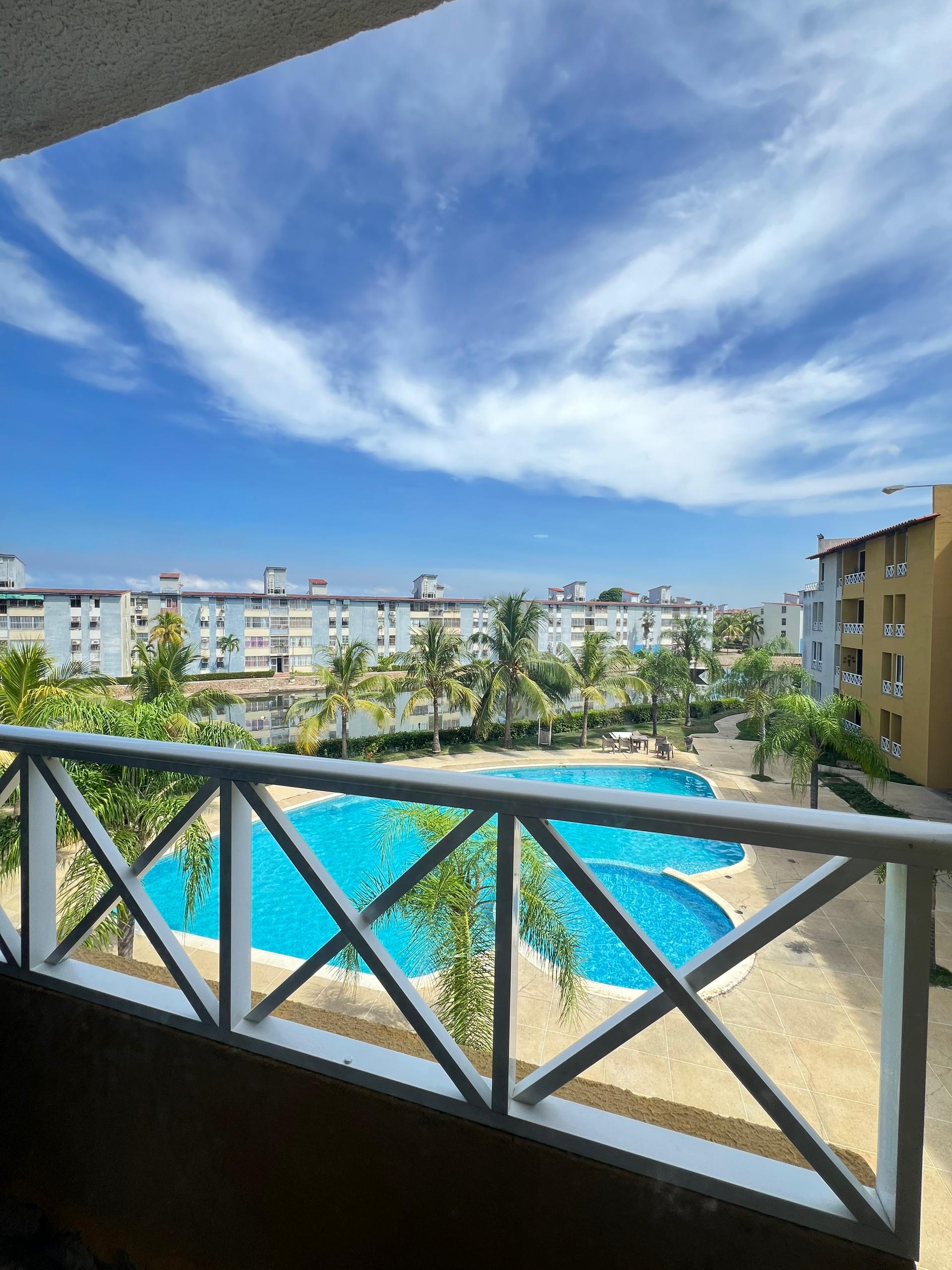 Apartamento en Alquiler Resd. Thai Lechería. 