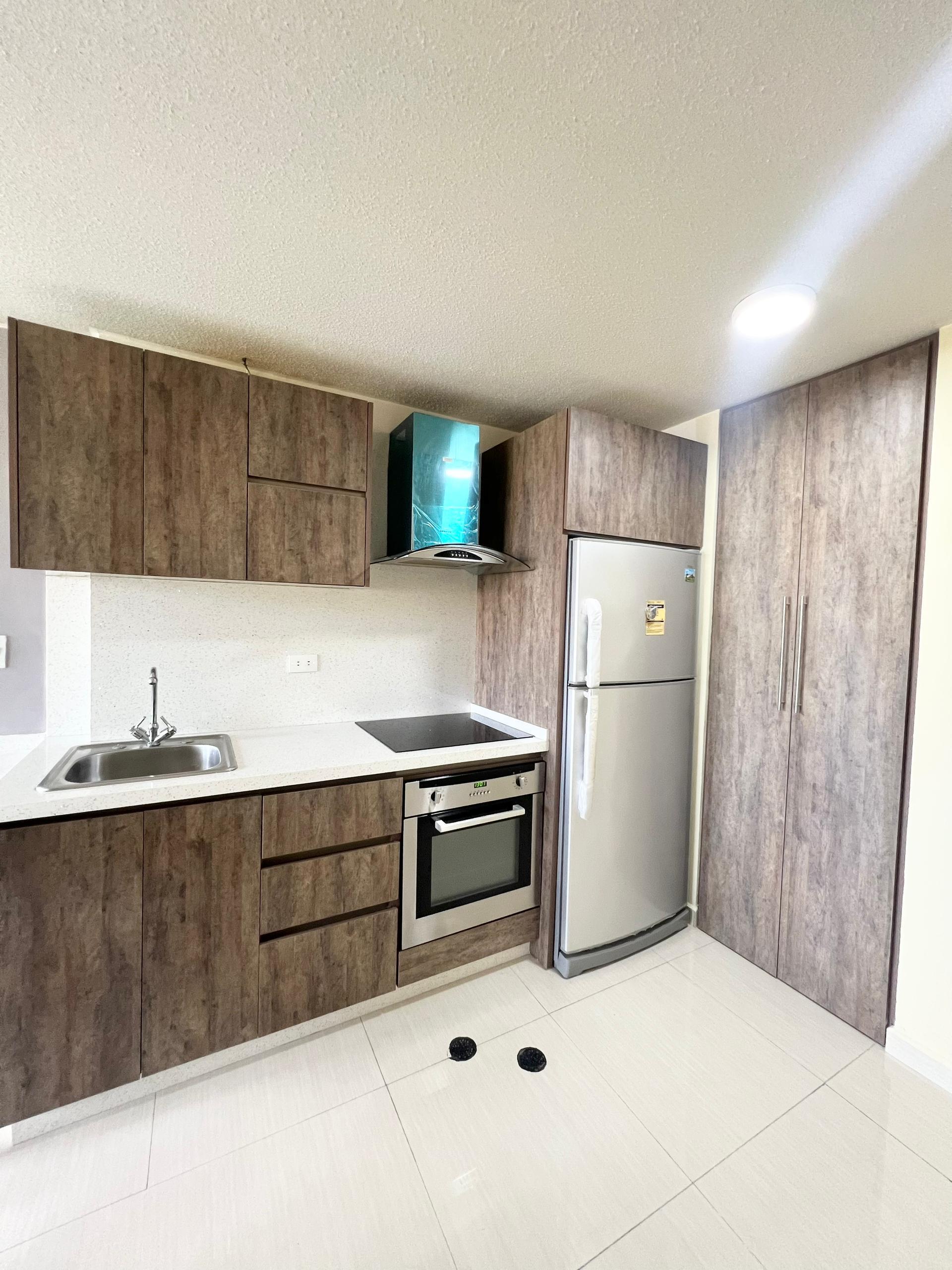 Apartamento en Alquiler Resd. Thai Lechería. 